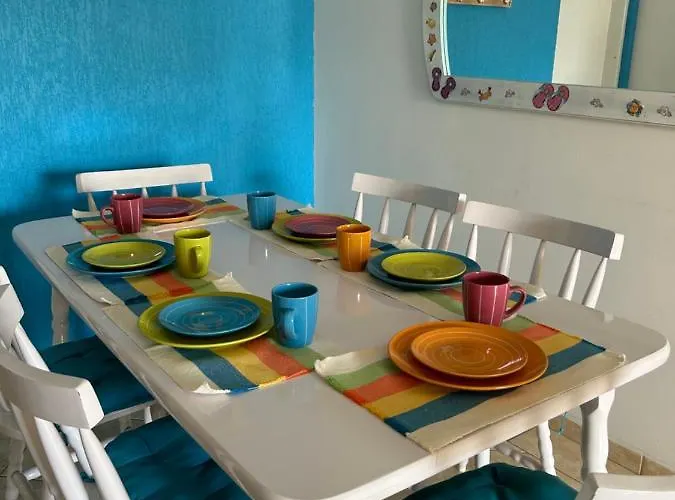 Apto encantador muito bem localizado no Itaguá!